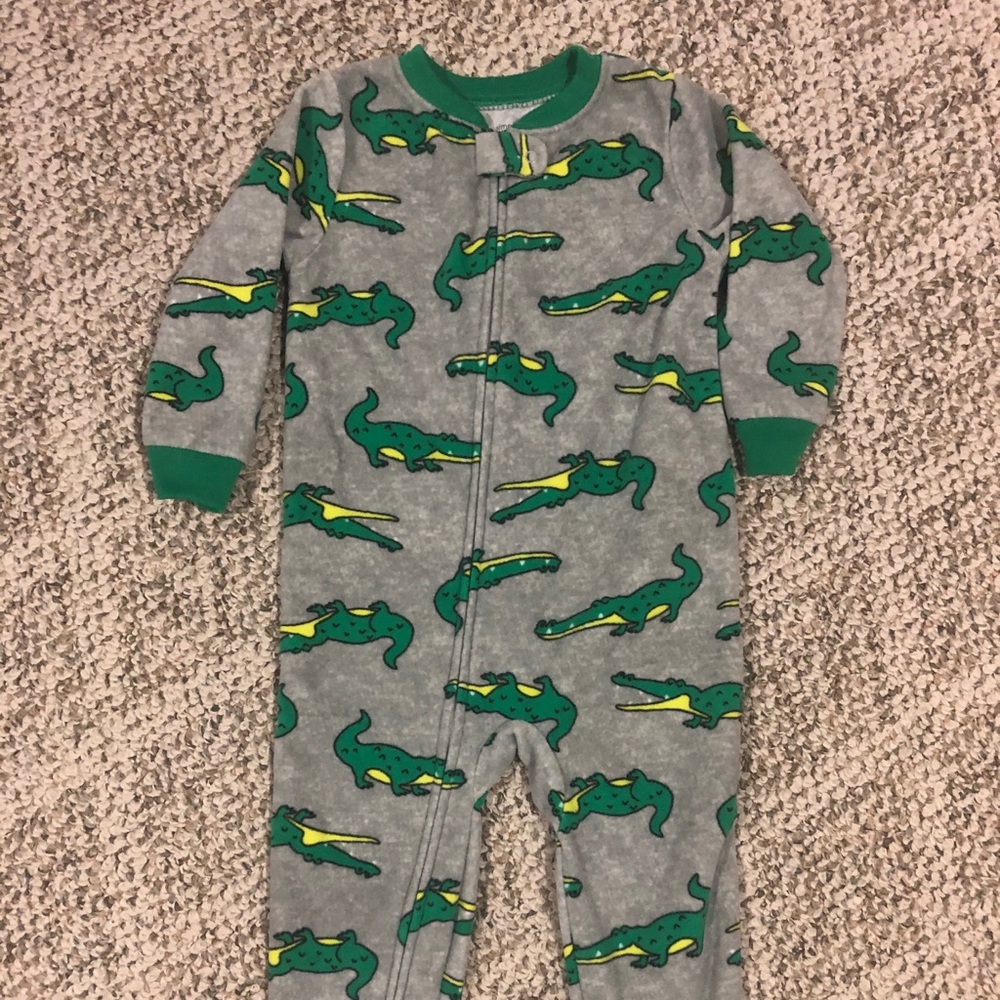Carter’s Footie Pajama Size 24 Months.